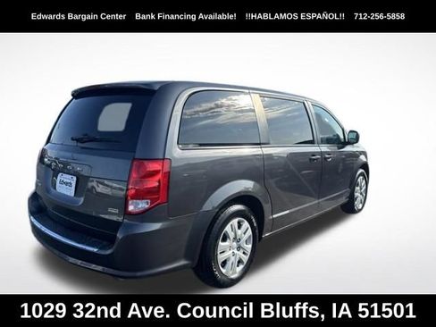 Used 2018 Dodge Grand Caravan SE w/ UConnect Hands-Free Group FWD image 7