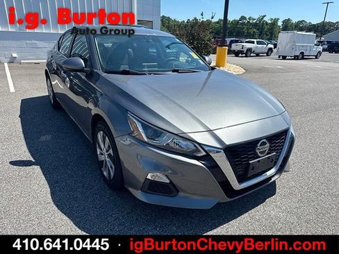Used 2019 Nissan Altima 2.5 S FWD image 3