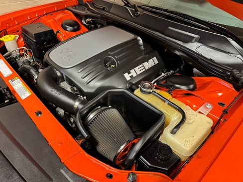 Used 2009 Dodge Challenger R/T w/ Electronics Convenience Group RWD image 37