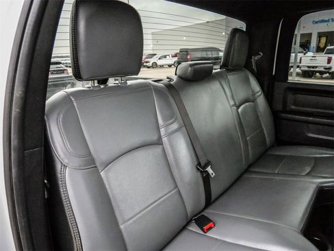 Used 2024 RAM 2500 Tradesman w/ Chrome Appearance Group image 22