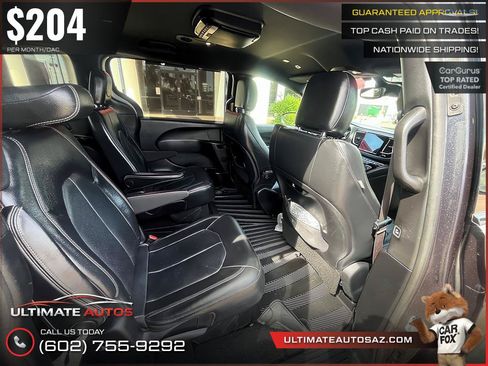 Used 2019 Chrysler Pacifica Touring-L w/ Advanced Safetytec Group FWD image 18