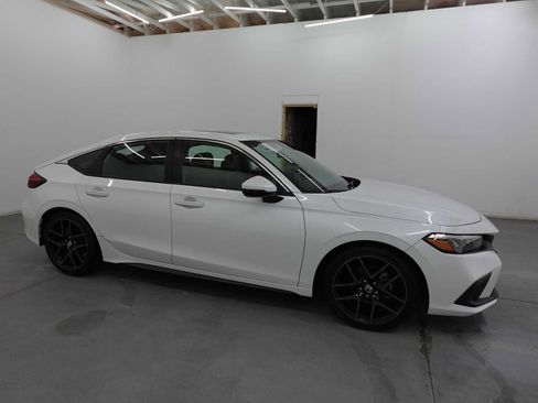 Used 2023 Honda Civic Sport Touring image 4