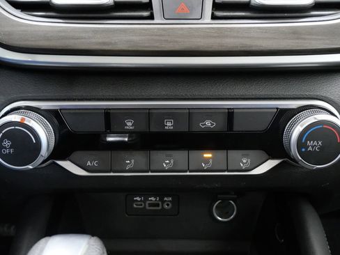 Used 2023 Nissan Altima 2.5 SV image 18