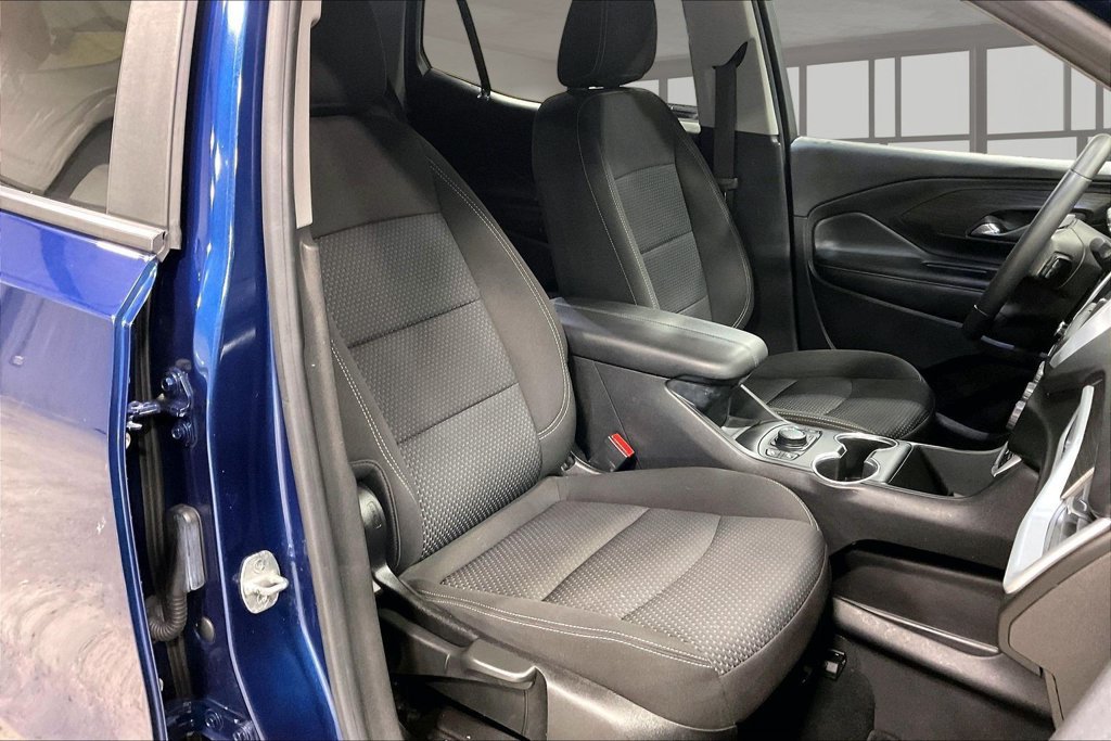 Used 2022 GMC Terrain SLE w/ Driver Convenience Package AWD/4WD image 30