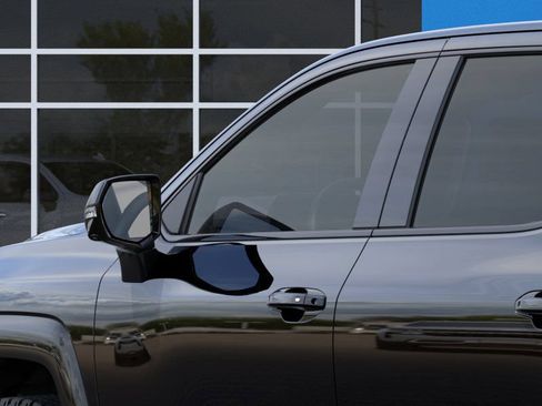 New 2025 Chevrolet Silverado EV RST AWD/4WD image 43