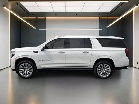 Certified 2024 GMC Yukon XL Denali w/ Advanced Technology Package AWD/4WD image 2