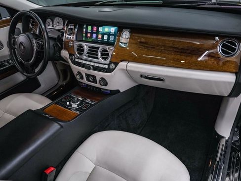 Used 2011 Rolls-Royce Ghost image 54