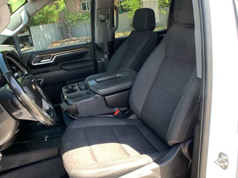 Used 2024 Chevrolet Silverado 2500 LT AWD/4WD image 13