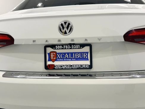 Used 2021 Volkswagen Passat 2.0T SE FWD image 8