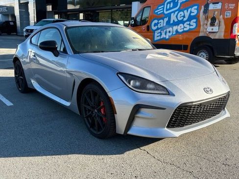 Used 2025 Toyota GR86 Premium w/ Performance Package RWD image 7