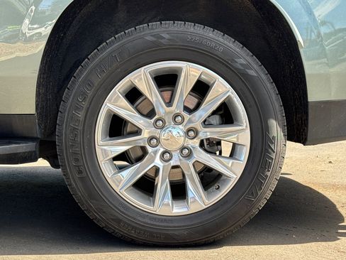 Used 2023 Chevrolet Suburban Premier image 28