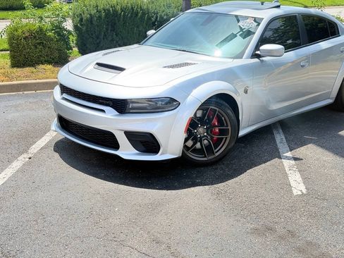 Used 2022 Dodge Charger SRT Hellcat RWD image 3