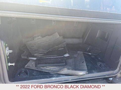 Used 2022 Ford Bronco Black Diamond image 21