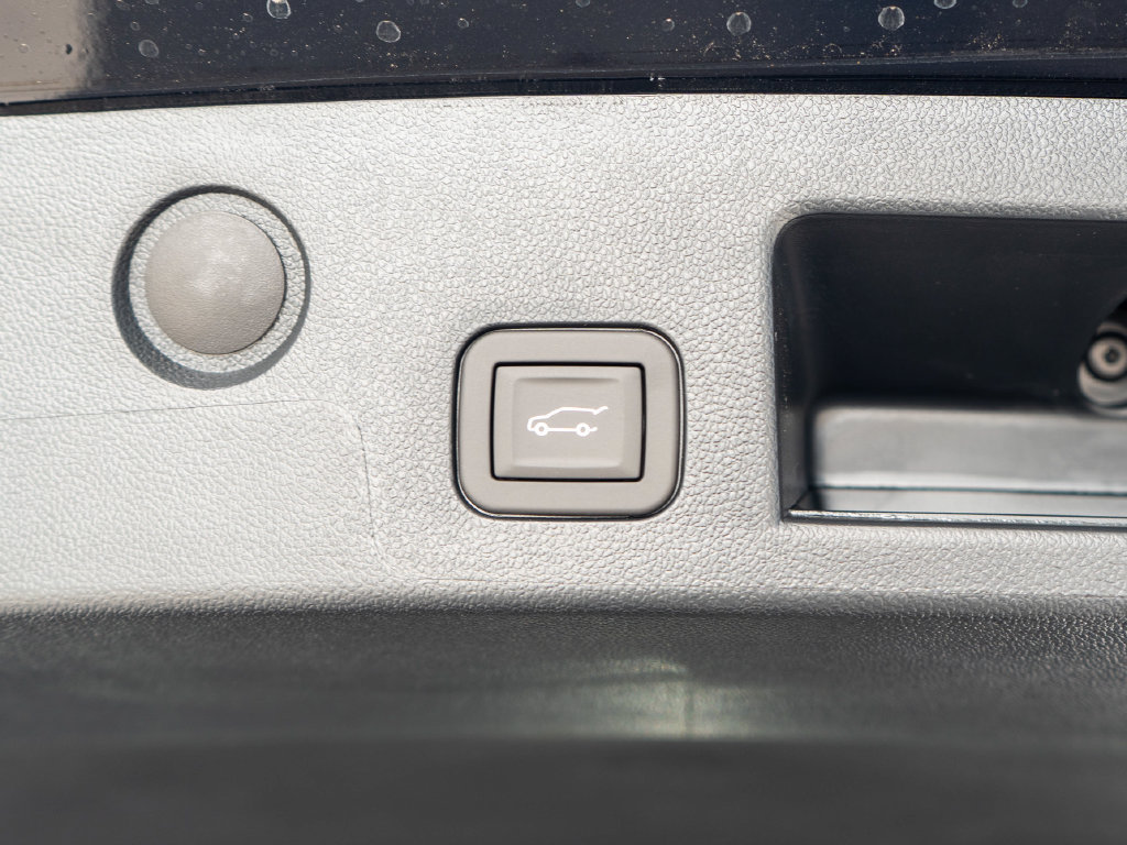 New 2027 GMC Terrain AT4 w/ Convenience Package III AWD/4WD image 31