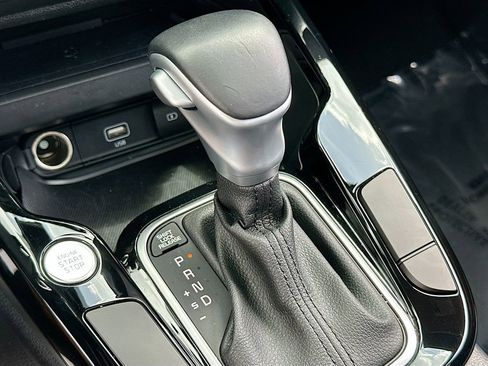 Certified 2022 Kia Soul GT-Line image 17