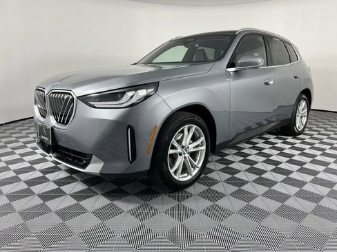 Used 2025 BMW X3 xDrive30i image 4