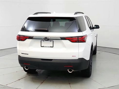 Used 2023 Chevrolet Traverse RS FWD image 6