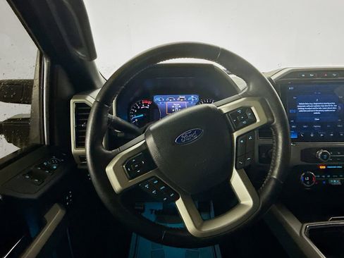 Used 2022 Ford F250 Lariat w/ Lariat Ultimate Package AWD/4WD image 12