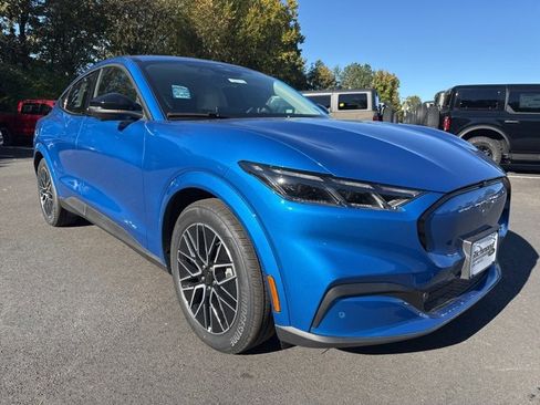 New 2025 Ford Mustang Mach-E Premium image 7