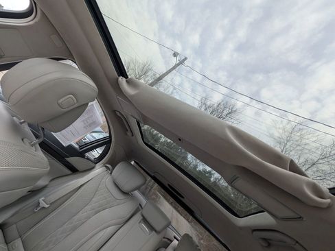 Used 2016 Mercedes-Benz S 550 4MATIC Sedan image 38