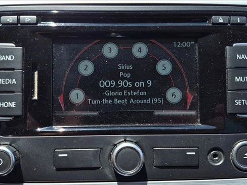 Used 2013 Volkswagen CC R-Line FWD image 19