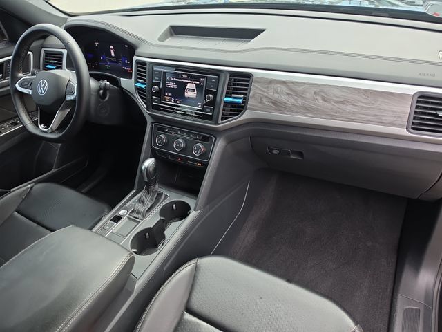 Used 2022 Volkswagen Atlas Cross Sport SE FWD image 11