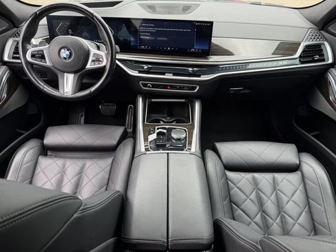 Used 2025 BMW X6 xDrive40i AWD/4WD image 11