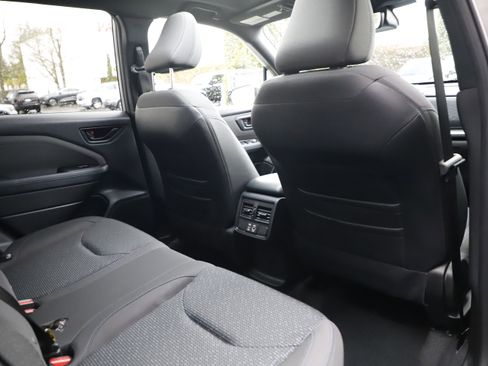 Used 2025 Subaru Forester Premium w/ Convenience Package #1 image 16