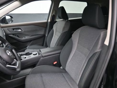 Used 2023 Nissan Rogue SV AWD/4WD image 19