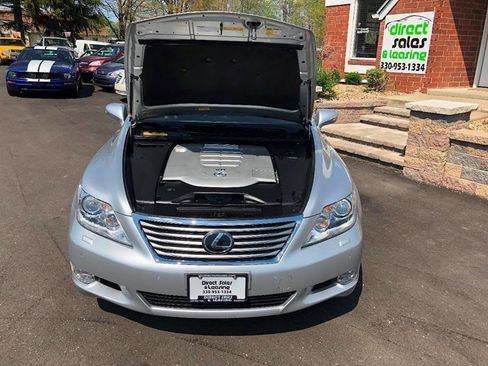 Used 2011 Lexus LS 460 AWD w/ Luxury Value Edition image 22