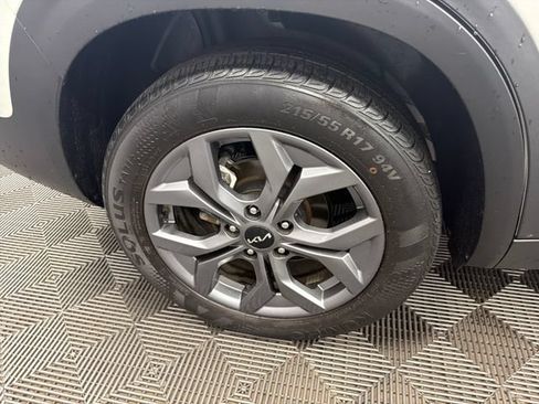 Certified 2024 Kia Seltos S FWD image 31