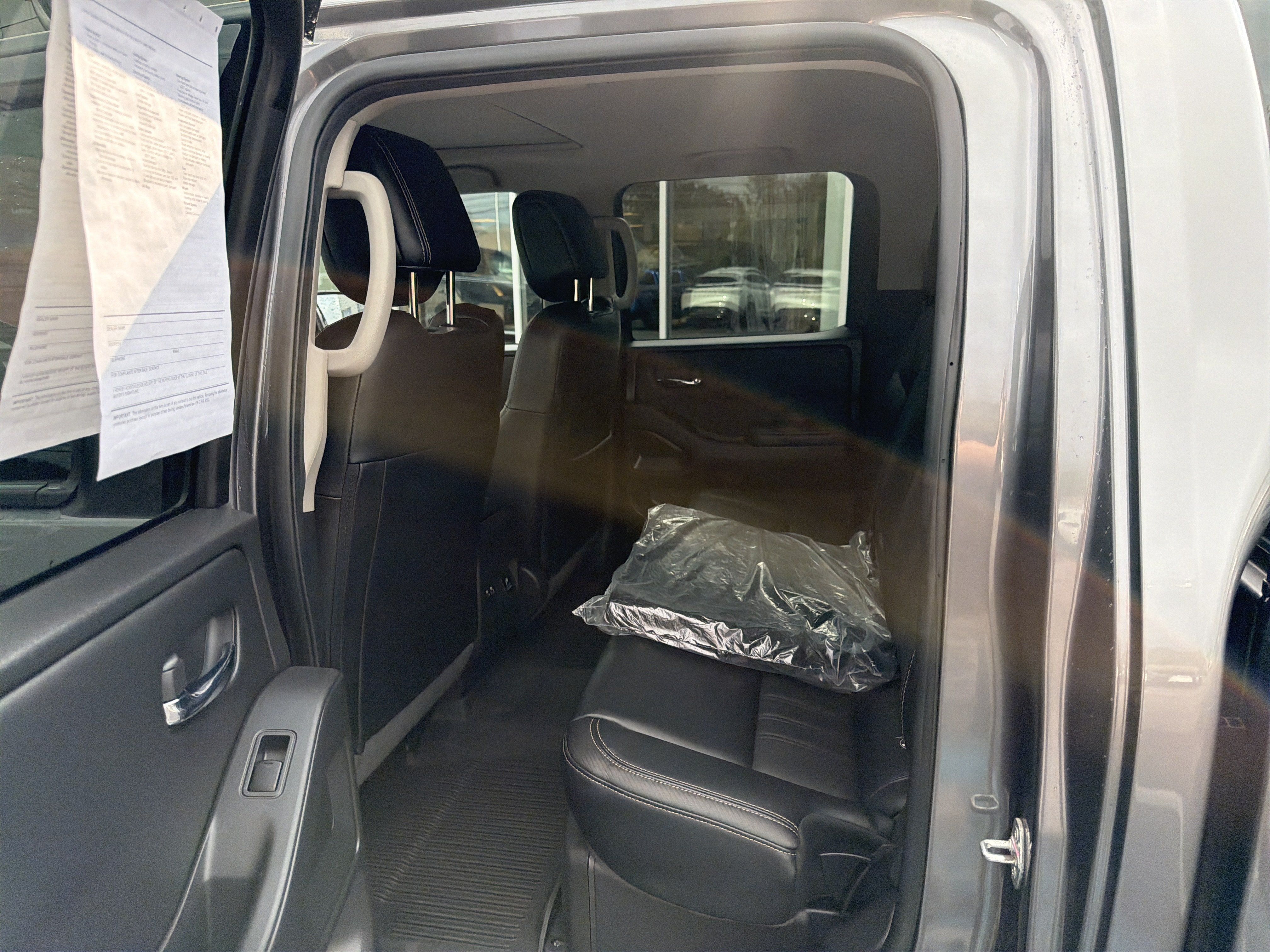 Certified 2023 Nissan Frontier SV w/ SV Premium Package AWD/4WD image 6