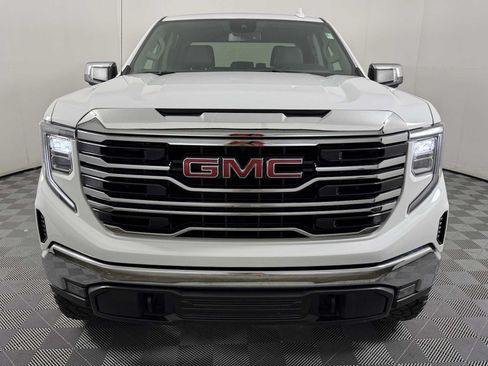 Used 2025 GMC Sierra 1500 SLT AWD/4WD image 2