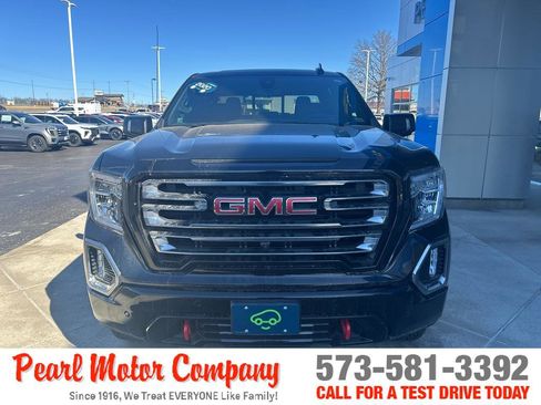 Certified 2020 GMC Sierra 1500 AT4 w/ AT4 Premium Package image 2
