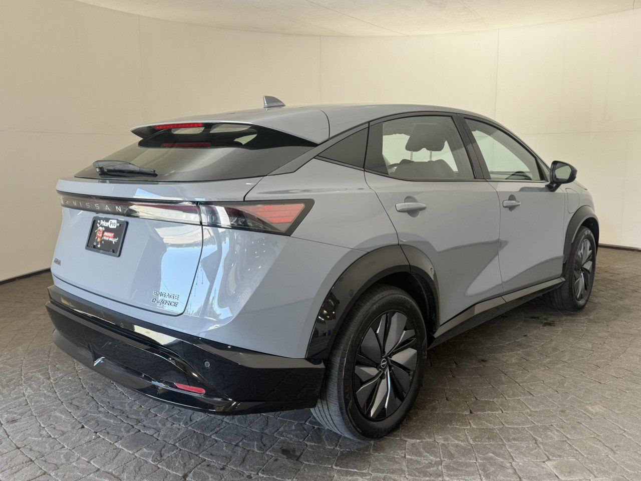 Used 2024 Nissan Ariya AWD image 9