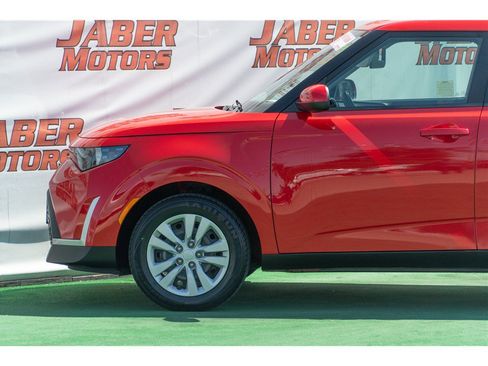Used 2023 Kia Soul LX FWD image 25