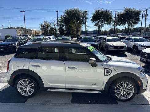 Used 2024 MINI Cooper Countryman S image 3