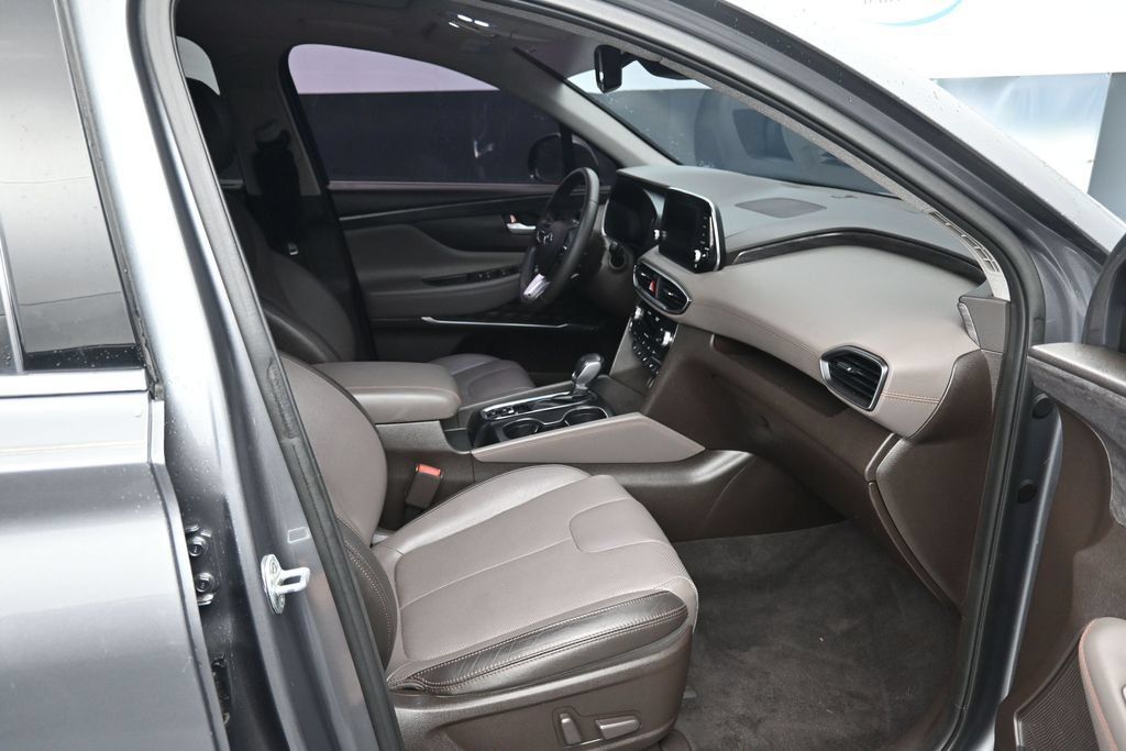 Used 2019 Hyundai Santa Fe FWD image 19