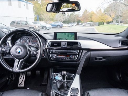 Used 2015 BMW M3 image 17