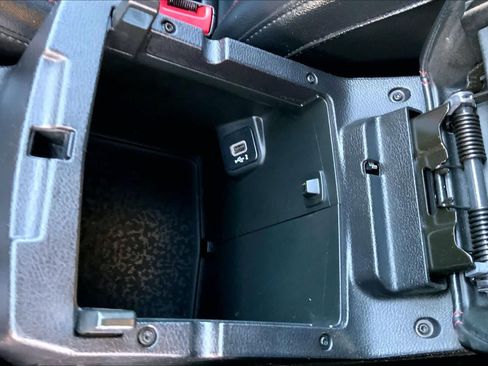Used 2019 Jeep Wrangler Unlimited Rubicon AWD/4WD image 35