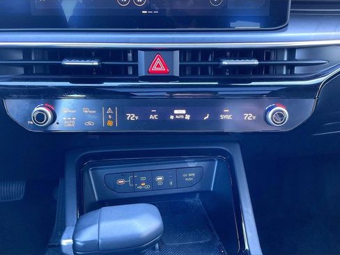 Used 2025 Kia K5 GT-Line w/ GT-Line Premium Package image 32