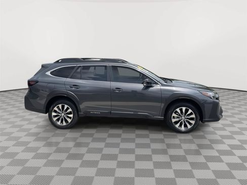 Used 2023 Subaru Outback Limited XT AWD/4WD image 3