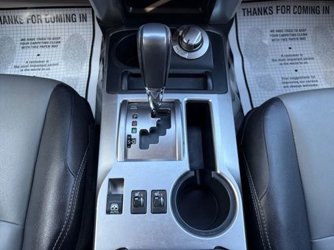 Used 2014 Toyota 4Runner SR5 Premium AWD/4WD image 19