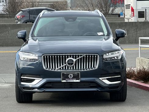 Certified 2023 Volvo XC90 T8 Ultimate w/ Lounge Package image 11