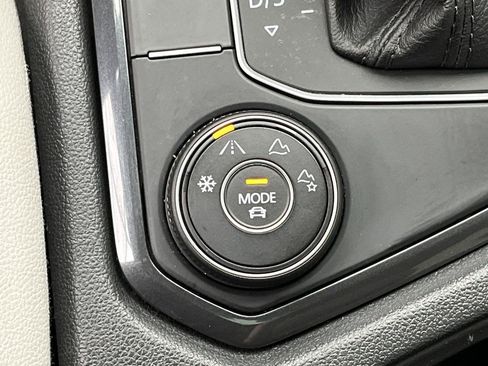 Used 2019 Volkswagen Tiguan S AWD/4WD image 18