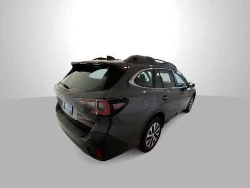 Used 2020 Subaru Outback image 8
