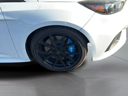 Used 2017 Ford Focus RS AWD/4WD image 34