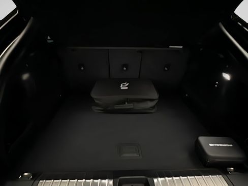 Used 2025 Porsche Macan 4S Electric image 19