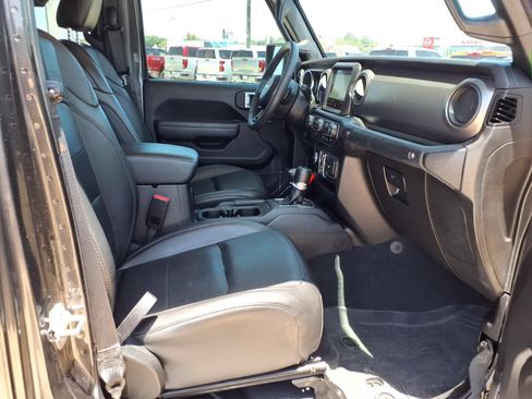 Used 2023 Jeep Gladiator Sport AWD/4WD image 20