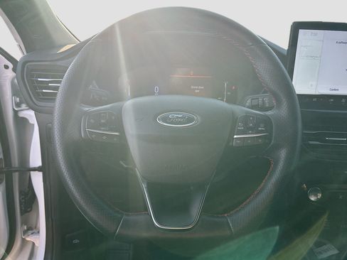 Certified 2024 Ford Escape ST-Line w/ Tech Pack #1 FWD image 11